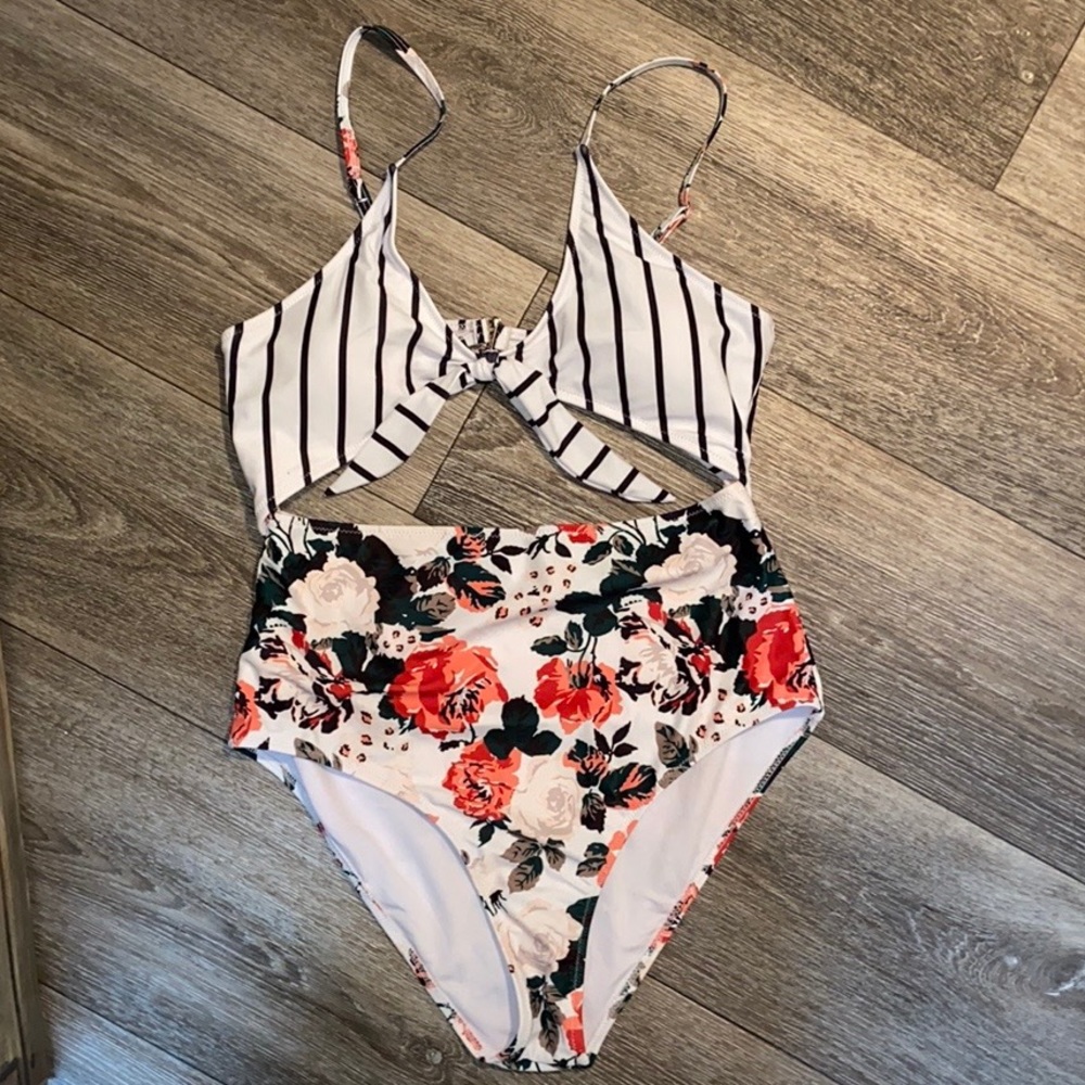 One piece floral swimsuit